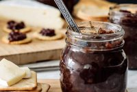 Sweet Caramelized Red Onion Chutney Recipe for Savory Dishes