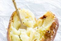 Crispy Air Fryer Baked Potatoes Recipe for Perfectly Fluffy Centers