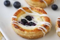 Delicious Blueberry Danish Recipe: Flaky Homemade Pastry