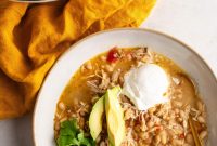 Southwest Chicken Chili: Spicy Crockpot Recipe for Weeknights