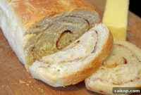 Homemade Cinnamon Bread Recipe: Soft Yeasted Loaf Tutorial