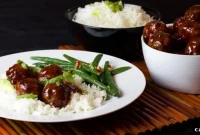 Korean-Style Meatballs with Gochujang Glaze