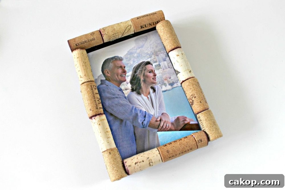 DIY Cork Picture Frame Made from Recycled Wine Corks 3 wine cork picture frame