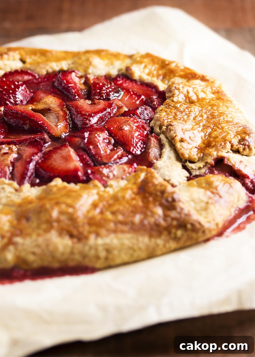 Mediterranean Father’s Day Menu: Feast Ideas and Recipes 8 Strawberry Ricotta Crostata