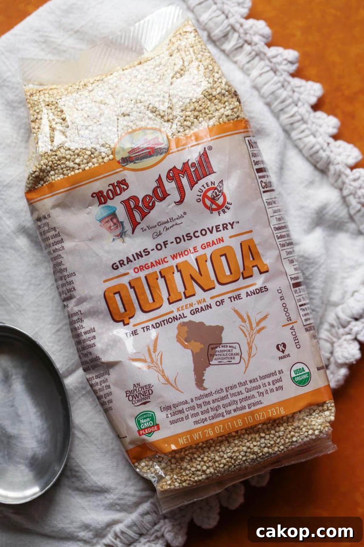 Quinoa displayed for use 