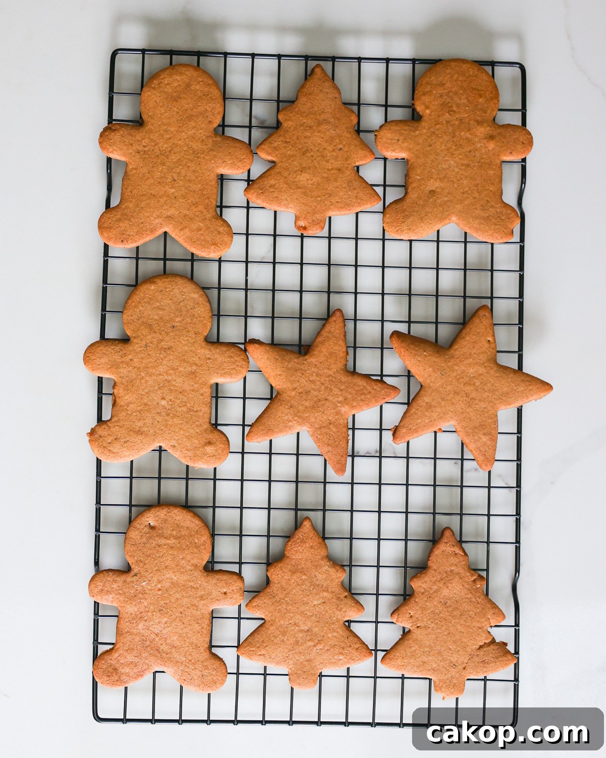 gingerbread cookies on cooling rack