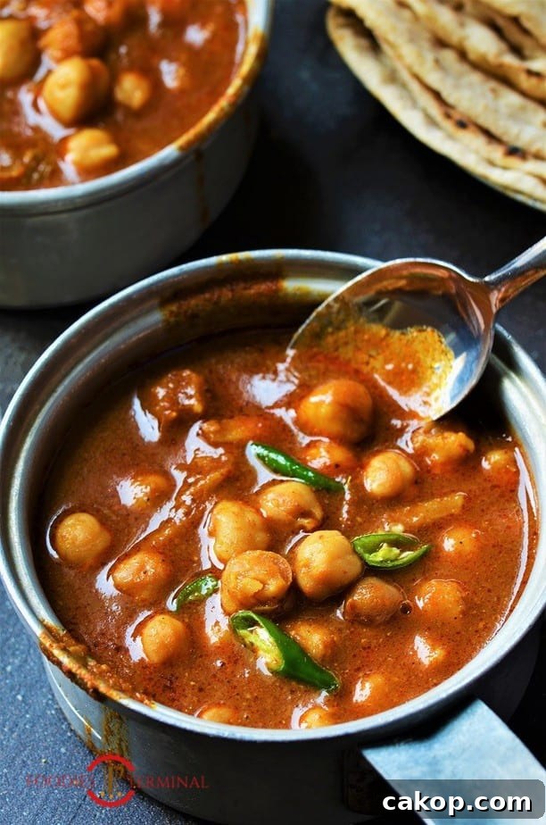 Chana masala recipe for chapathi served with chapathi