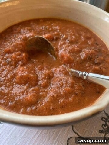 Tomato cream sauce